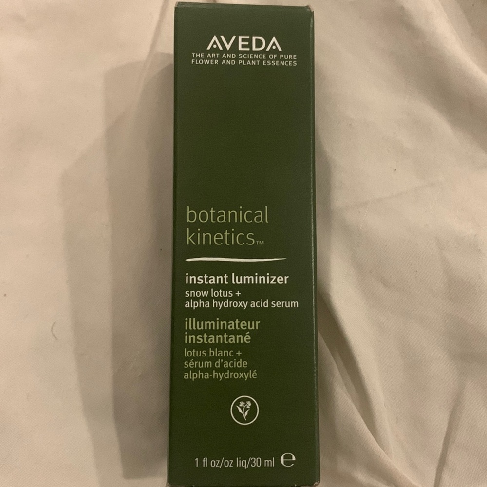 Aveda instant luminizer snow lotus + alpha hydroxy acid serum